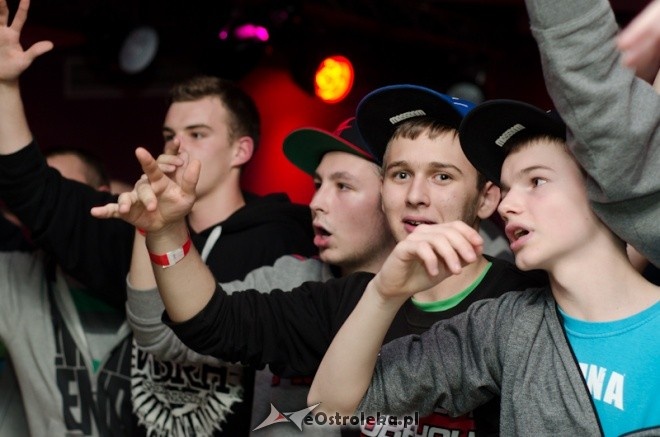 Koncert Małpy, Bezczela i Fabuły w Klubie u Studentów [16.11.2013] - zdjęcie #16 - eOstroleka.pl