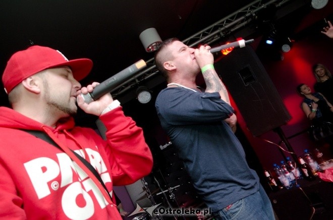 Koncert Małpy, Bezczela i Fabuły w Klubie u Studentów [16.11.2013] - zdjęcie #13 - eOstroleka.pl