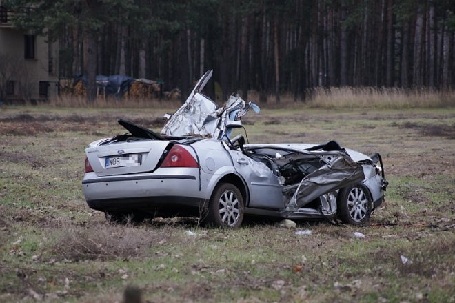 Śmiertelny wypadek w Antoniach [18.11.2013] - zdjęcie #6 - eOstroleka.pl