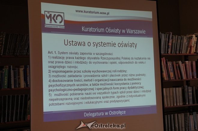 Nauczyciele wzięli udział w szkoleniu „Zdrowy i bezpieczny uczeń – działania szkoły” [20.11.2013] - zdjęcie #4 - eOstroleka.pl
