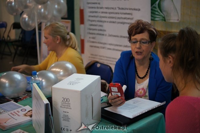 „Uzależnienie to nie dla mnie” - Akcja zdrowotna dla mieszkańców Ostrołęki i powiatu [21.11.2013] - zdjęcie #39 - eOstroleka.pl