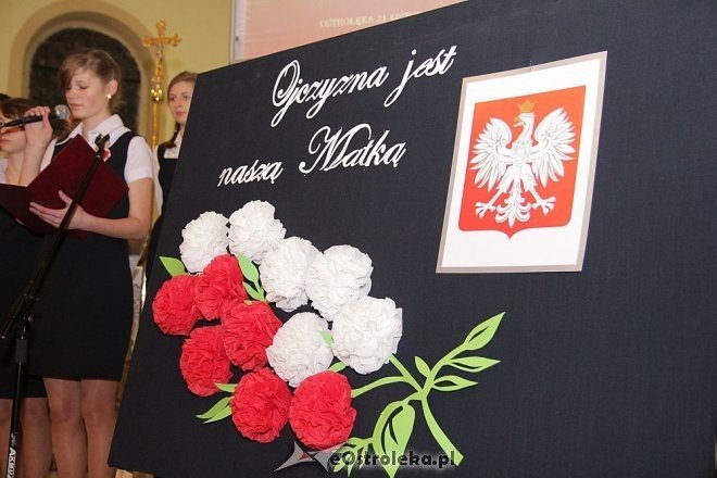 Antoni Piechniczek odznaczony przez ZS SIGiE w Ostrołęce [21.11.2013] - zdjęcie #16 - eOstroleka.pl