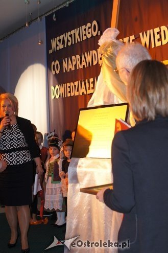 Nadanie imienia Przedszkolu Miejskiemu nr 7 w Ostrołęce [22.11.2013] - zdjęcie #12 - eOstroleka.pl