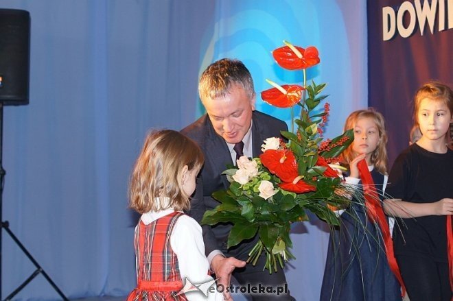 Nadanie imienia Przedszkolu Miejskiemu nr 7 w Ostrołęce [22.11.2013] - zdjęcie #94 - eOstroleka.pl