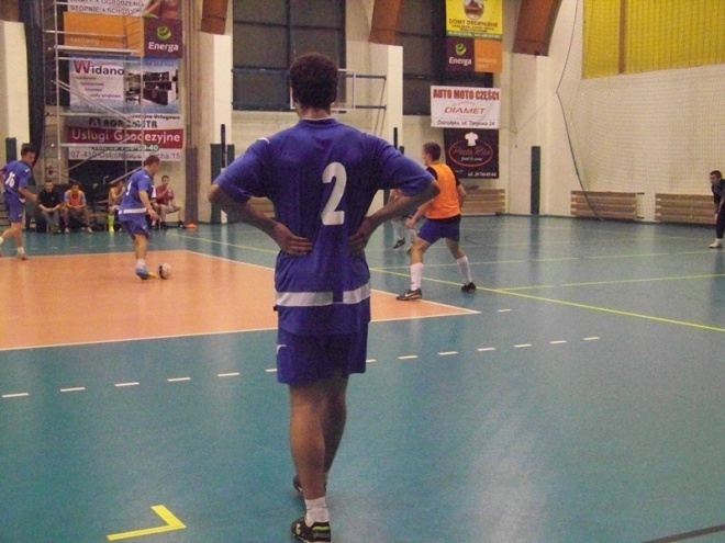 1. kolejka Nocnej Ligi Futsalu (22.11.2013) - zdjęcie #3 - eOstroleka.pl