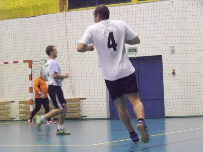 1. kolejka Nocnej Ligi Futsalu (22.11.2013) - zdjęcie #40 - eOstroleka.pl