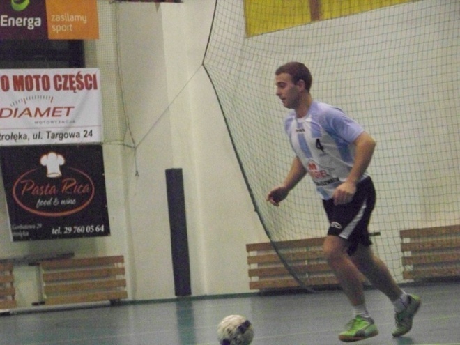 1. kolejka Nocnej Ligi Futsalu (22.11.2013) - zdjęcie #27 - eOstroleka.pl