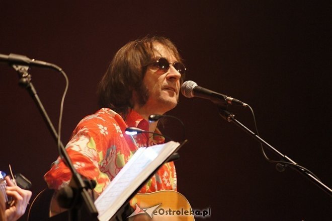 „Nastroje we dwoje”: „The Beatles Acoustic Plus” Janusz Yanina Iwański [24.11.2013] - zdjęcie #9 - eOstroleka.pl