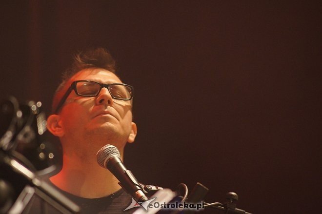 „Nastroje we dwoje”: „The Beatles Acoustic Plus” Janusz Yanina Iwański [24.11.2013] - zdjęcie #7 - eOstroleka.pl