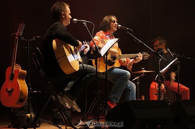 „Nastroje we dwoje”: „The Beatles Acoustic Plus” Janusz Yanina Iwański [24.11.2013] - zdjęcie #5 - eOstroleka.pl