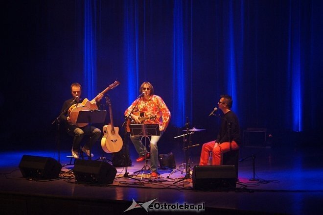 „Nastroje we dwoje”: „The Beatles Acoustic Plus” Janusz Yanina Iwański [24.11.2013] - zdjęcie #4 - eOstroleka.pl