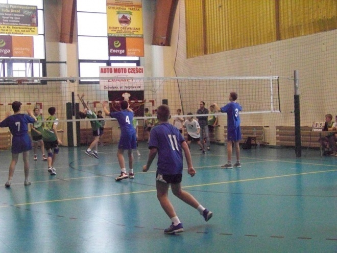 Turniej Siatkarskich Ośrodków Szkolnych (24.11.2013) - zdjęcie #51 - eOstroleka.pl