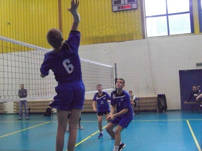 Turniej Siatkarskich Ośrodków Szkolnych (24.11.2013) - zdjęcie #37 - eOstroleka.pl