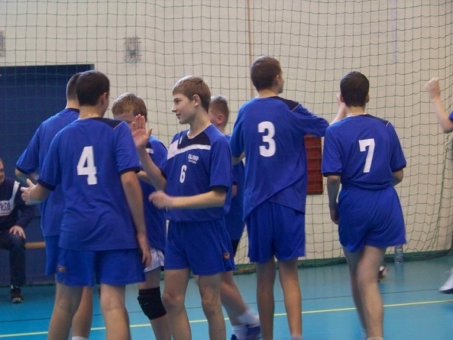 Turniej Siatkarskich Ośrodków Szkolnych (24.11.2013) - zdjęcie #33 - eOstroleka.pl