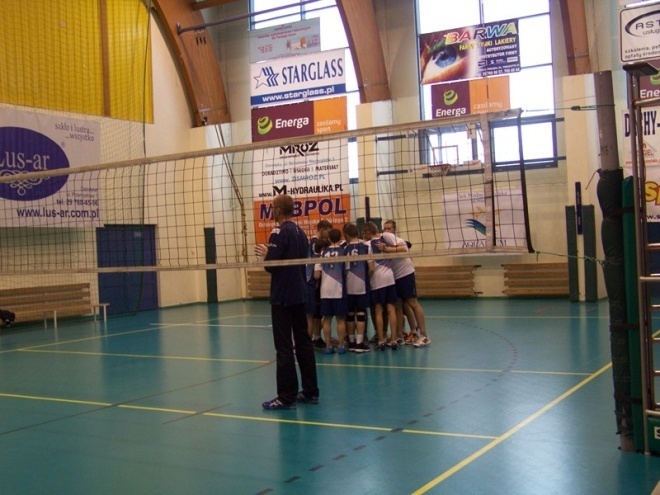 Turniej Siatkarskich Ośrodków Szkolnych (24.11.2013) - zdjęcie #22 - eOstroleka.pl