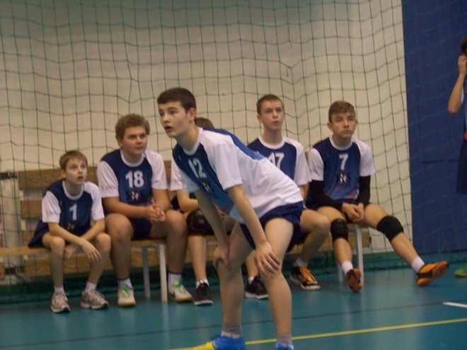 Turniej Siatkarskich Ośrodków Szkolnych (24.11.2013) - zdjęcie #4 - eOstroleka.pl