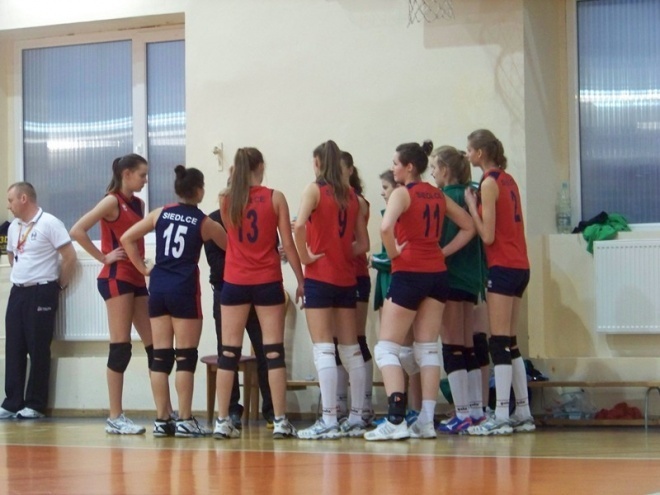 Seniorki: Nike Ostrołęka - Ósemka Siedlce (24.11.2013) - zdjęcie #44 - eOstroleka.pl