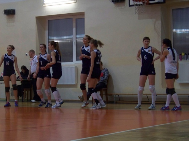 Seniorki: Nike Ostrołęka - Ósemka Siedlce (24.11.2013) - zdjęcie #35 - eOstroleka.pl