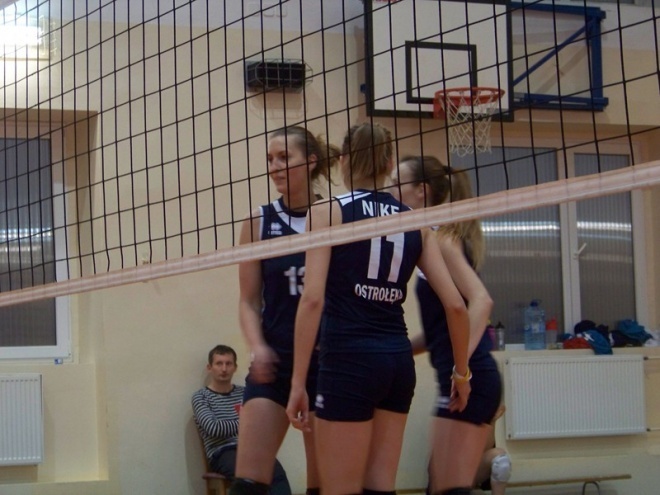 Seniorki: Nike Ostrołęka - Ósemka Siedlce (24.11.2013) - zdjęcie #20 - eOstroleka.pl