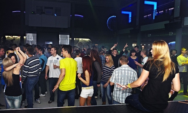 Fluo Party w Clubie Capitol [23.11.2013] - zdjęcie #9 - eOstroleka.pl