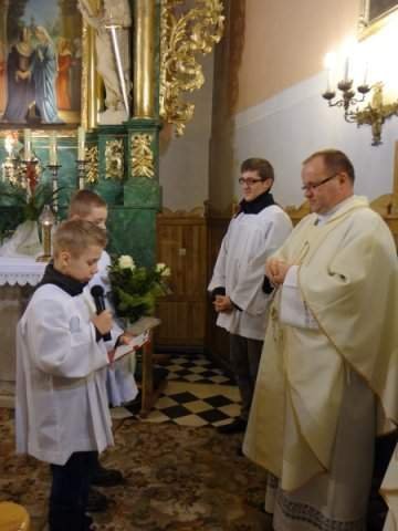 Nowi ministranci 2013 w parafii Nawiedzenia NMP - zdjęcie #2 - eOstroleka.pl