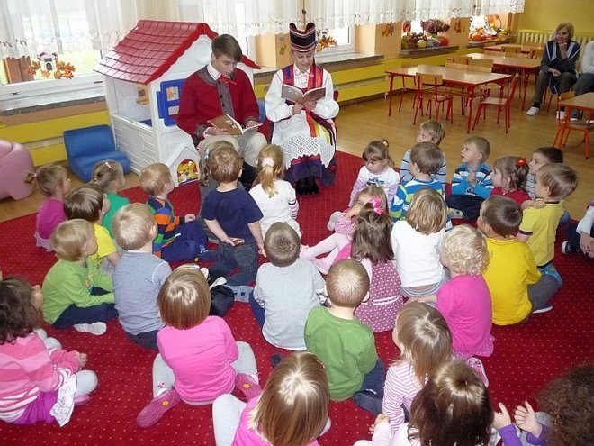 Tydzień kuchni regionalnej w Przedszkolu Miejskim Nr 17 [21.11.2013] - zdjęcie #22 - eOstroleka.pl