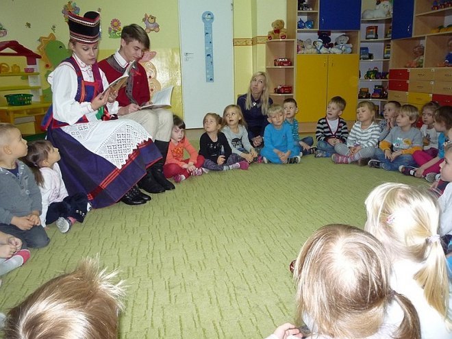 Tydzień kuchni regionalnej w Przedszkolu Miejskim Nr 17 [21.11.2013] - zdjęcie #16 - eOstroleka.pl