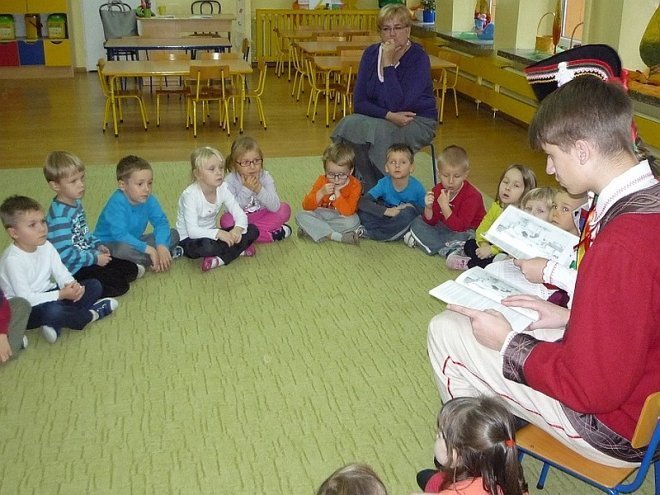 Tydzień kuchni regionalnej w Przedszkolu Miejskim Nr 17 [21.11.2013] - zdjęcie #14 - eOstroleka.pl