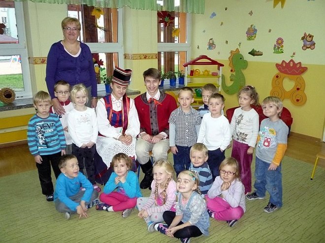 Tydzień kuchni regionalnej w Przedszkolu Miejskim Nr 17 [21.11.2013] - zdjęcie #11 - eOstroleka.pl