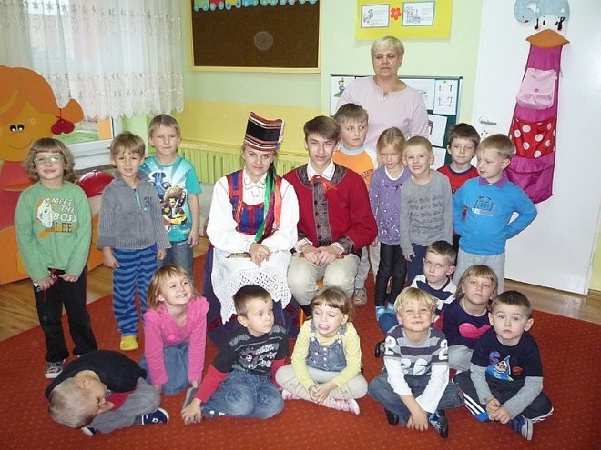 Tydzień kuchni regionalnej w Przedszkolu Miejskim Nr 17 [21.11.2013] - zdjęcie #4 - eOstroleka.pl