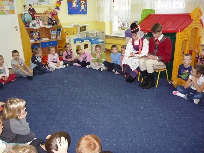 Tydzień kuchni regionalnej w Przedszkolu Miejskim Nr 17 [21.11.2013] - zdjęcie #2 - eOstroleka.pl
