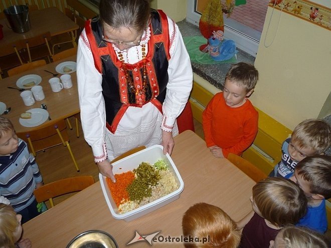 Tydzień kuchni regionalnej w Przedszkolu Miejskim Nr 17 [21.11.2013] - zdjęcie #40 - eOstroleka.pl