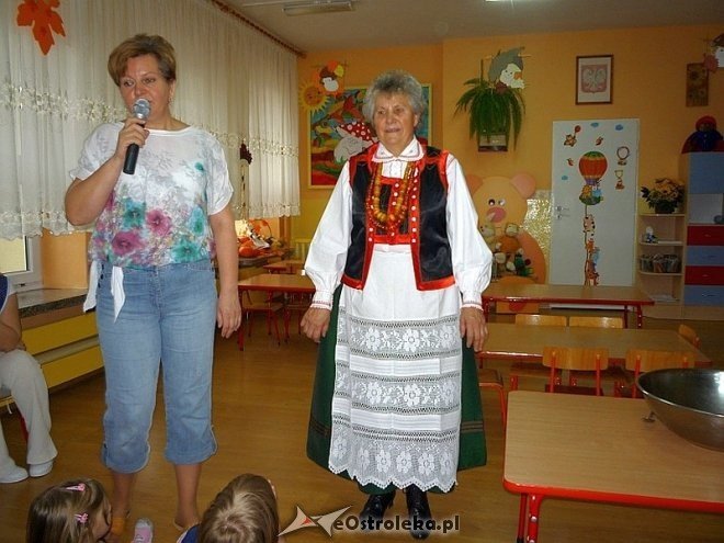 Tydzień kuchni regionalnej w Przedszkolu Miejskim Nr 17 [21.11.2013] - zdjęcie #60 - eOstroleka.pl