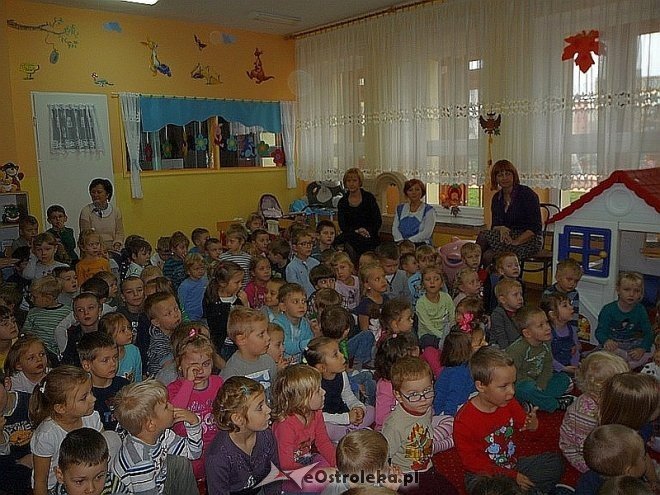 Tydzień kuchni regionalnej w Przedszkolu Miejskim Nr 17 [21.11.2013] - zdjęcie #58 - eOstroleka.pl