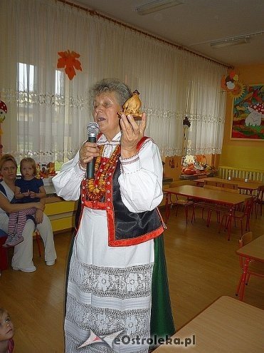 Tydzień kuchni regionalnej w Przedszkolu Miejskim Nr 17 [21.11.2013] - zdjęcie #111 - eOstroleka.pl