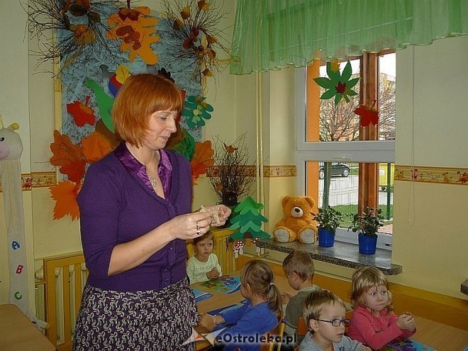 Tydzień kuchni regionalnej w Przedszkolu Miejskim Nr 17 [21.11.2013] - zdjęcie #94 - eOstroleka.pl