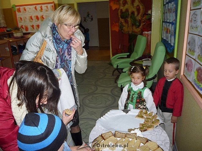 Tydzień kuchni regionalnej w Przedszkolu Miejskim Nr 17 [21.11.2013] - zdjęcie #172 - eOstroleka.pl