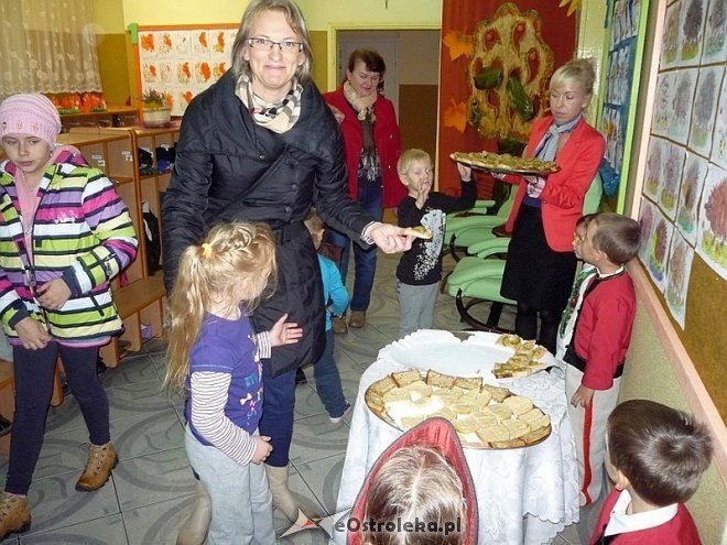 Tydzień kuchni regionalnej w Przedszkolu Miejskim Nr 17 [21.11.2013] - zdjęcie #166 - eOstroleka.pl