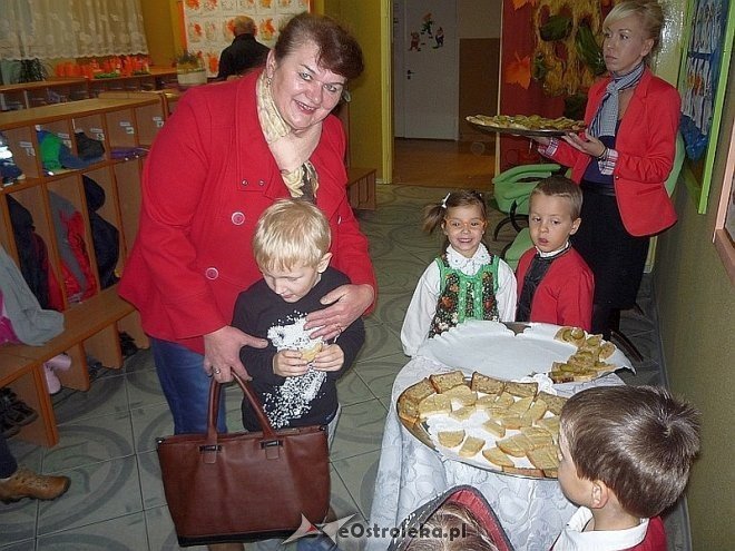 Tydzień kuchni regionalnej w Przedszkolu Miejskim Nr 17 [21.11.2013] - zdjęcie #164 - eOstroleka.pl