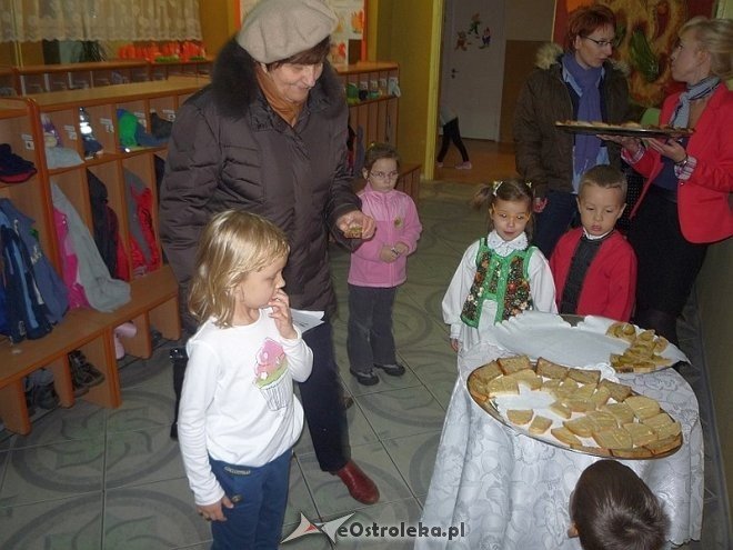 Tydzień kuchni regionalnej w Przedszkolu Miejskim Nr 17 [21.11.2013] - zdjęcie #163 - eOstroleka.pl