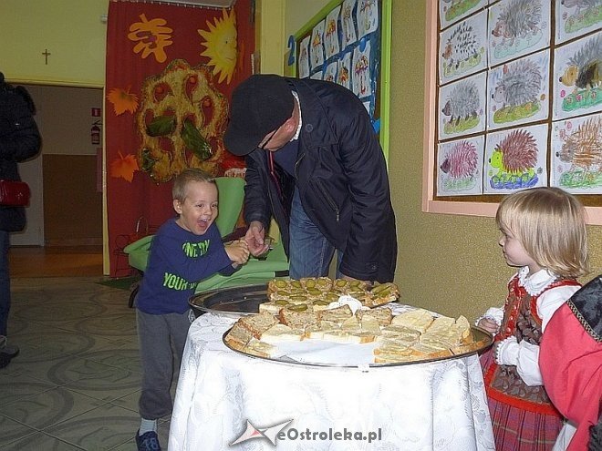 Tydzień kuchni regionalnej w Przedszkolu Miejskim Nr 17 [21.11.2013] - zdjęcie #149 - eOstroleka.pl