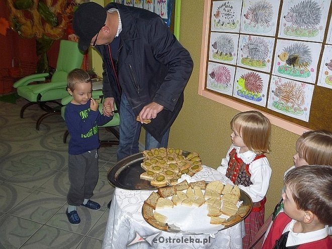Tydzień kuchni regionalnej w Przedszkolu Miejskim Nr 17 [21.11.2013] - zdjęcie #148 - eOstroleka.pl