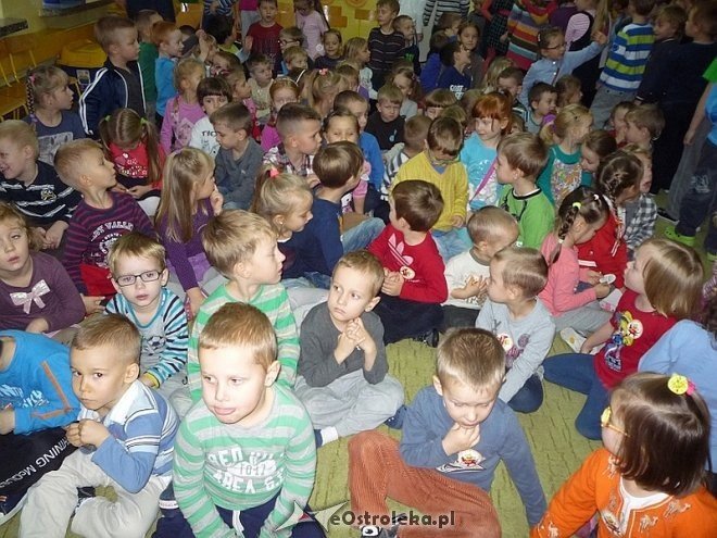 Tydzień kuchni regionalnej w Przedszkolu Miejskim Nr 17 [21.11.2013] - zdjęcie #193 - eOstroleka.pl