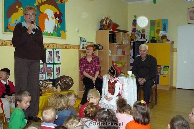 Tydzień kuchni regionalnej w Przedszkolu Miejskim Nr 17 [21.11.2013] - zdjęcie #189 - eOstroleka.pl