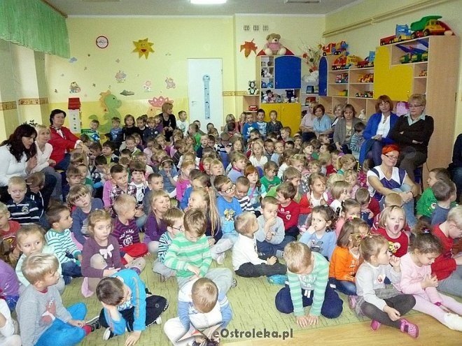 Tydzień kuchni regionalnej w Przedszkolu Miejskim Nr 17 [21.11.2013] - zdjęcie #184 - eOstroleka.pl