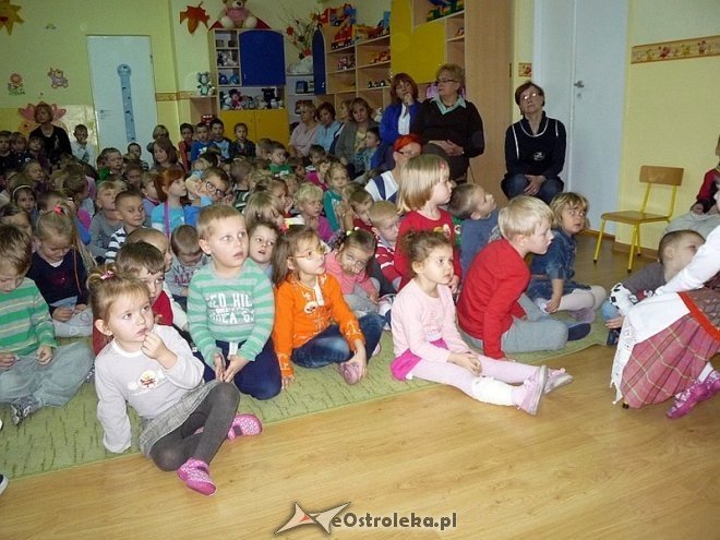 Tydzień kuchni regionalnej w Przedszkolu Miejskim Nr 17 [21.11.2013] - zdjęcie #182 - eOstroleka.pl