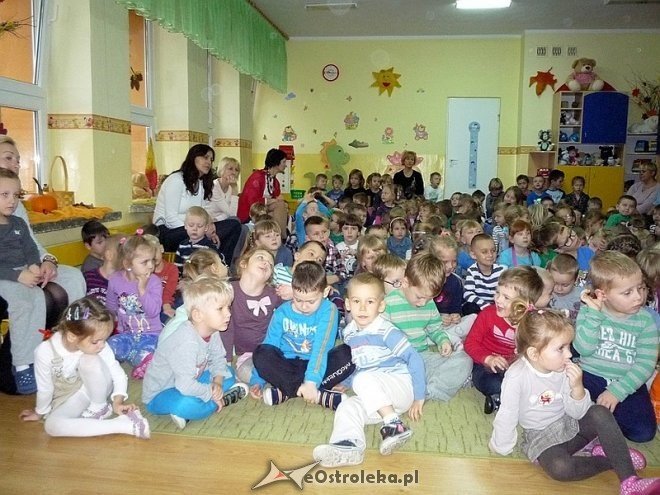 Tydzień kuchni regionalnej w Przedszkolu Miejskim Nr 17 [21.11.2013] - zdjęcie #181 - eOstroleka.pl