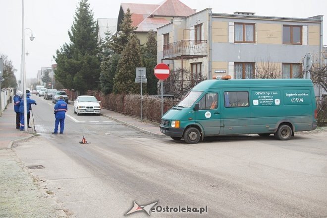 Uwaga ! Ulica Wesoła nieprzejezdna [27.11.2013] - zdjęcie #7 - eOstroleka.pl