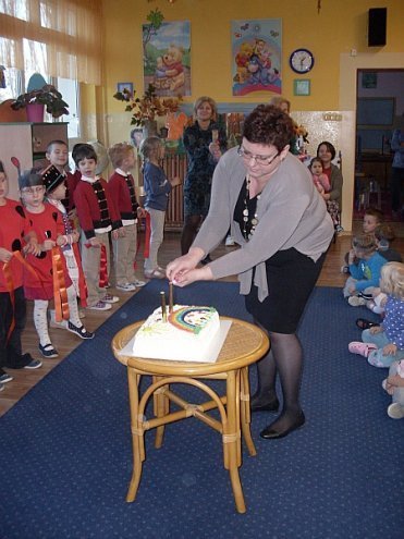Tęczowa Kraina: Dzieci z miejskiej siódemki świętowały nadanie imienia placówce - zdjęcie #6 - eOstroleka.pl