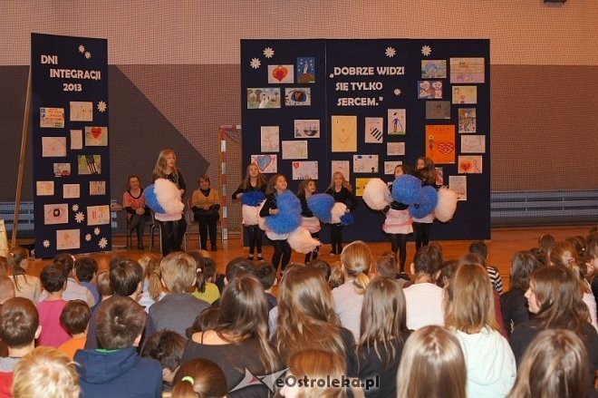 Podsumowanie Dni Integracji 2013 w Szkole Podstawowej nr 10 [28.11.2013] - zdjęcie #4 - eOstroleka.pl